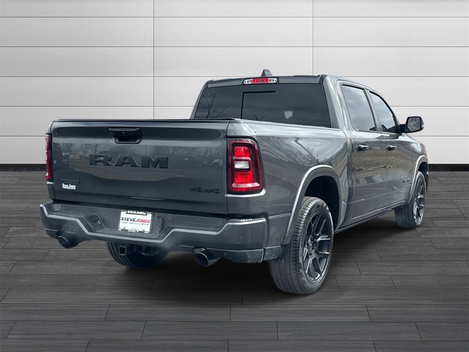 Used 2025 RAM 1500 Laramie w/ Night Edition image 4
