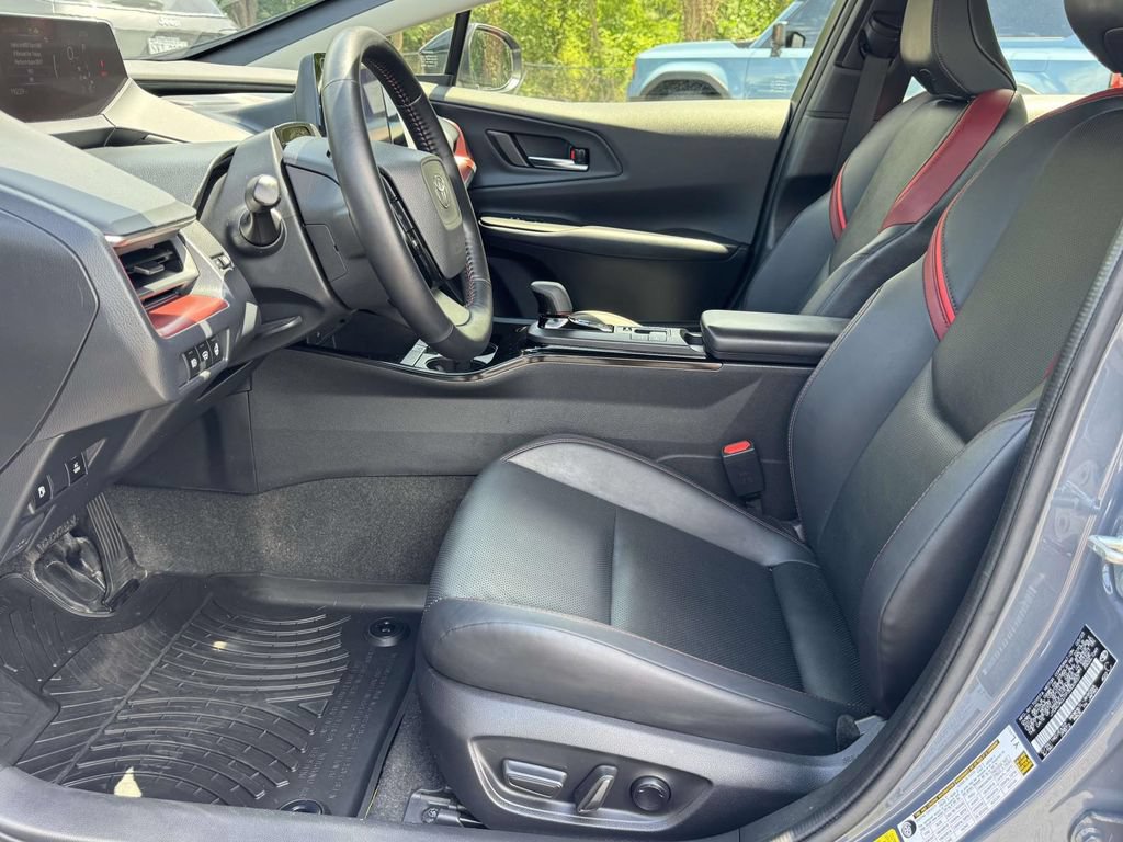 Used 2023 Toyota Prius Prime FWD image 21