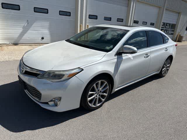 Used 2014 Toyota Avalon XLE Touring FWD image 2