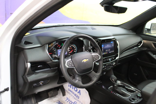 Used 2023 Chevrolet Traverse LT AWD/4WD image 14