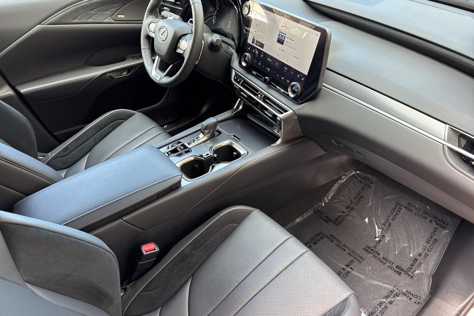 Certified 2023 Lexus RX 500h F Sport w/ Cold Area Package AWD/4WD image 34