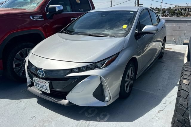 Used 2017 Toyota Prius Prime FWD image 1