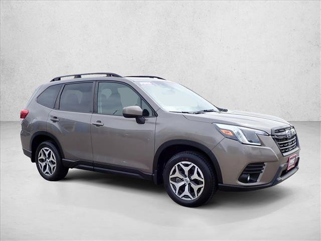 Used 2024 Subaru Forester Premium AWD/4WD image 6