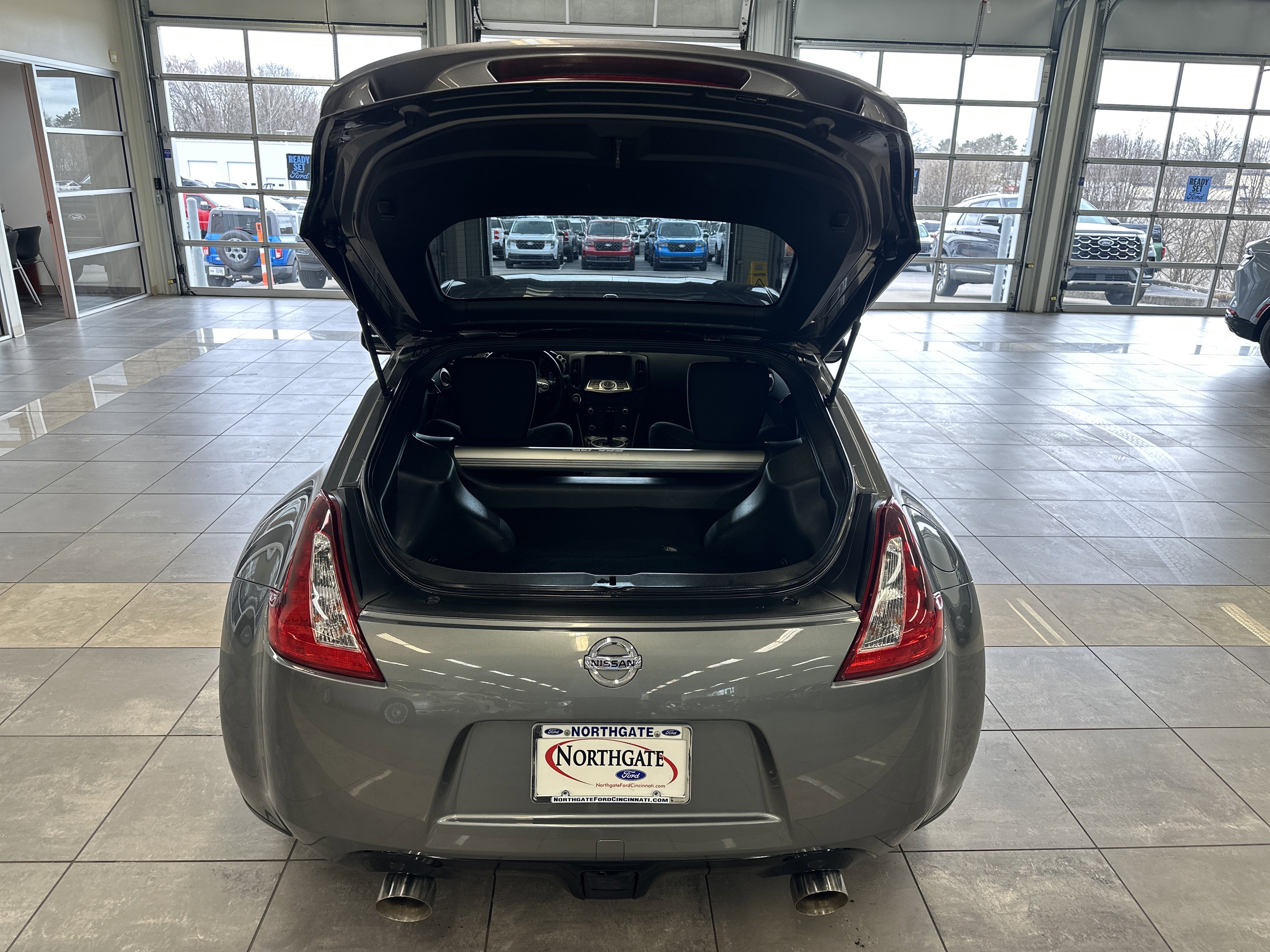 Used 2018 Nissan 370Z w/ Sport Package image 20