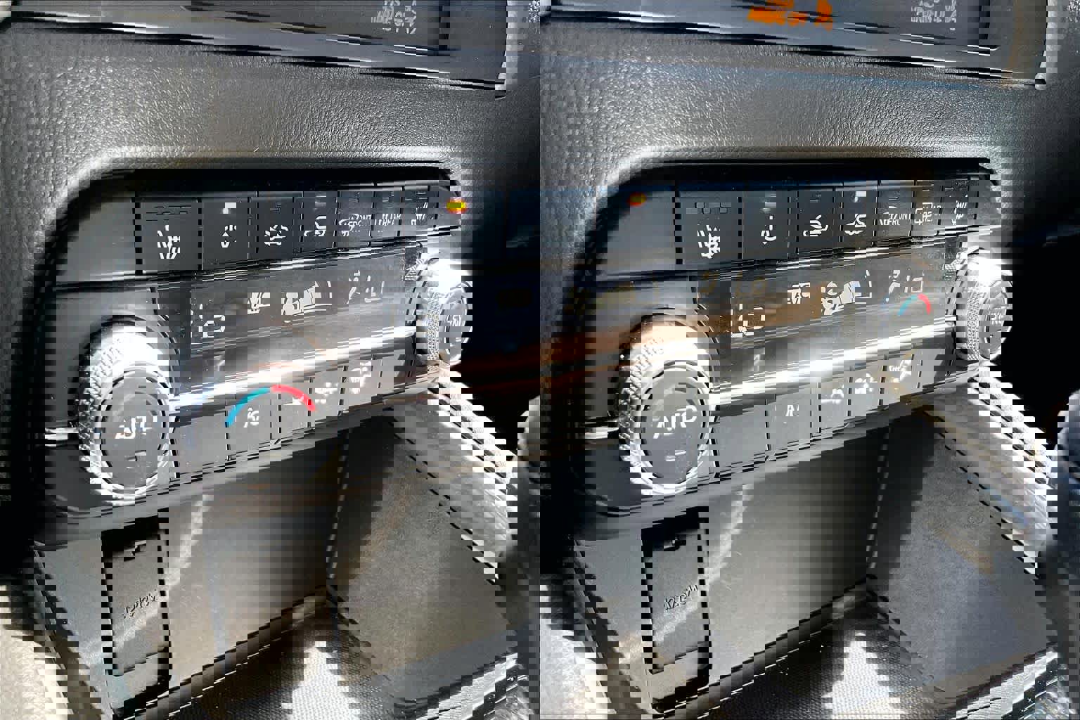 Used 2023 MAZDA CX-5 Carbon Edition image 34