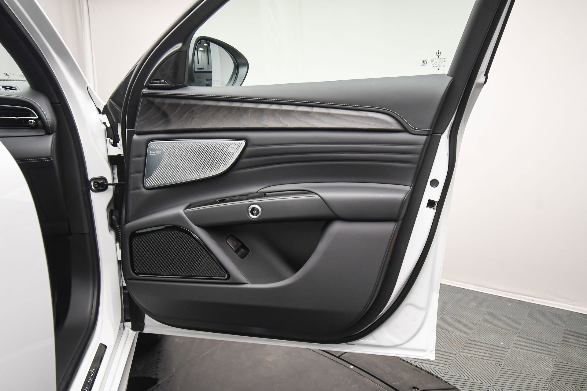 New 2025 Maserati Grecale GT image 42