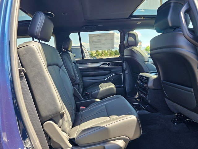 New 2026 Jeep Grand Wagoneer 4WD w/ Premium Group I image 13