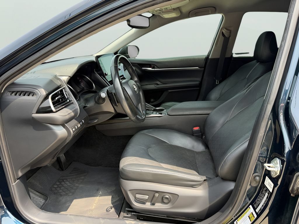 Used 2021 Toyota Camry XSE FWD image 19