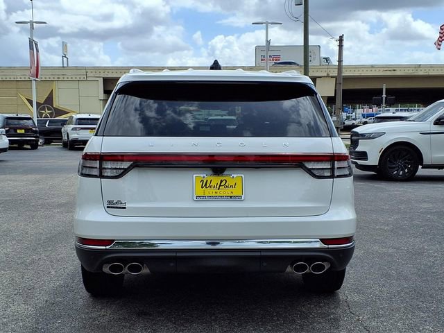 New 2026 Lincoln Aviator AWD image 5