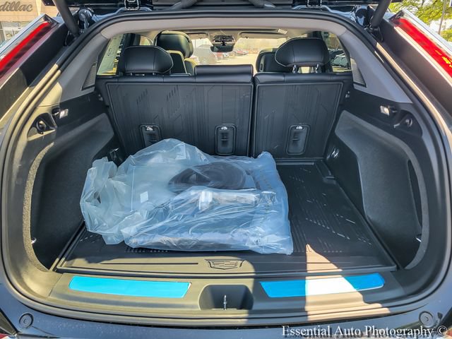 New 2026 Cadillac Optiq Luxury 1 w/ LPO, Floor Liner Package AWD/4WD image 27