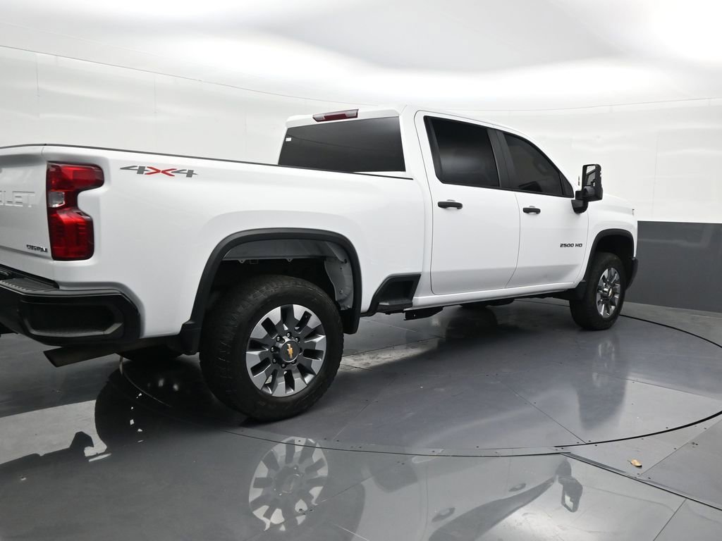 Used 2024 Chevrolet Silverado 2500 Custom w/ Custom Value Package AWD/4WD image 5