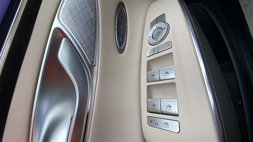 New 2026 Genesis GV70 2.5T Select image 15