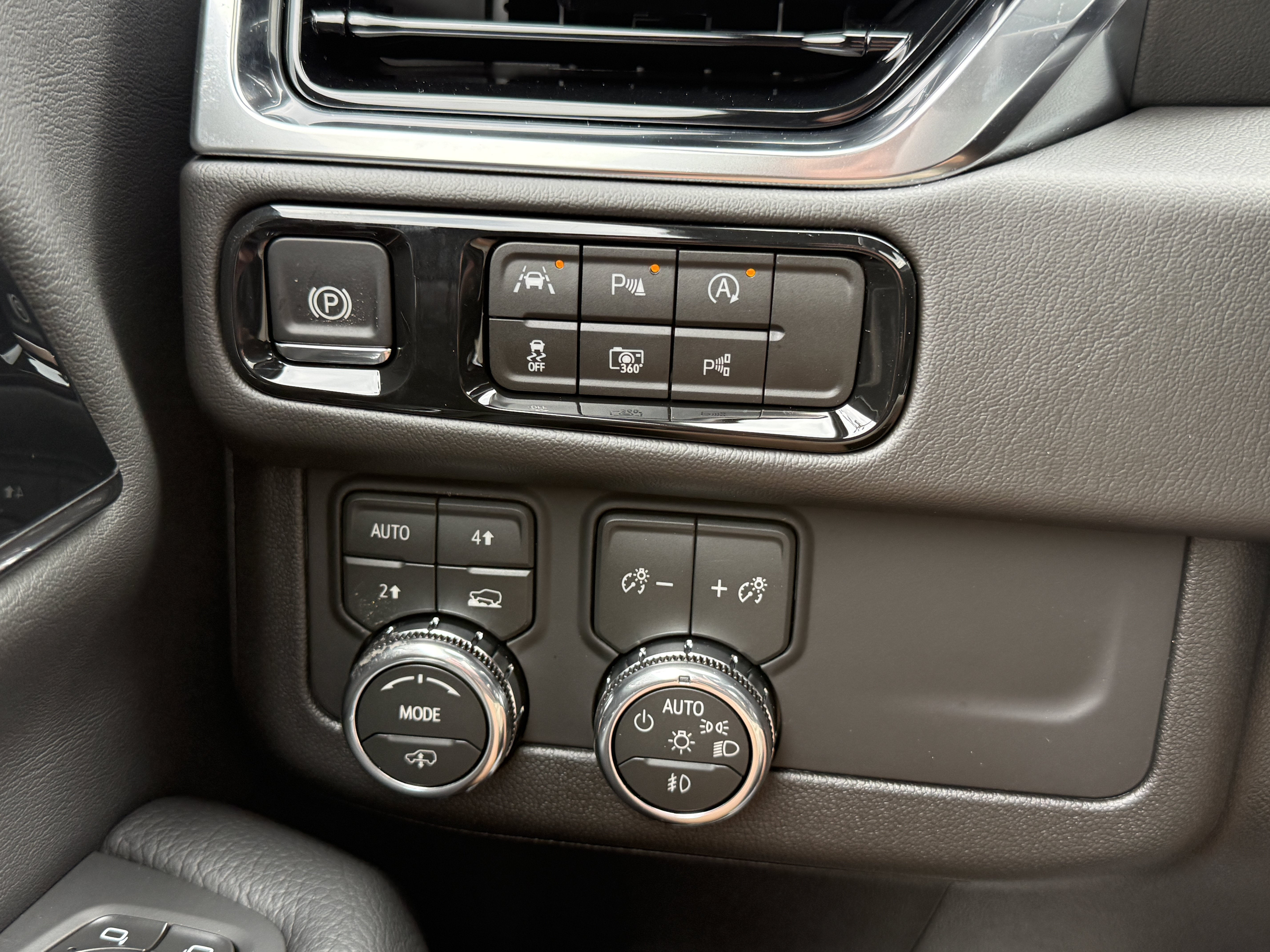 New 2027 GMC Yukon XL Denali AWD/4WD image 34