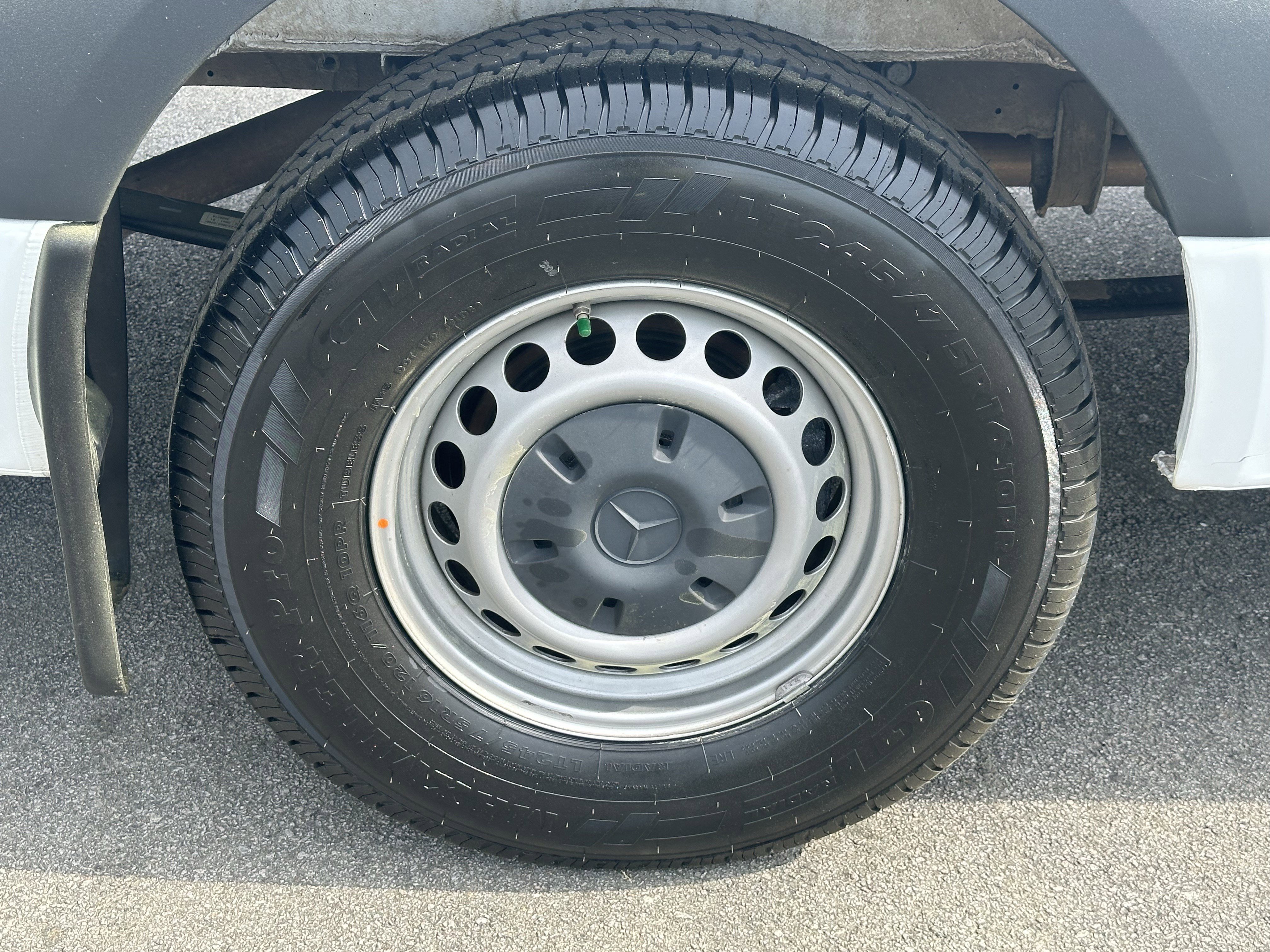 Used 2023 Mercedes-Benz Sprinter 2500 image 19