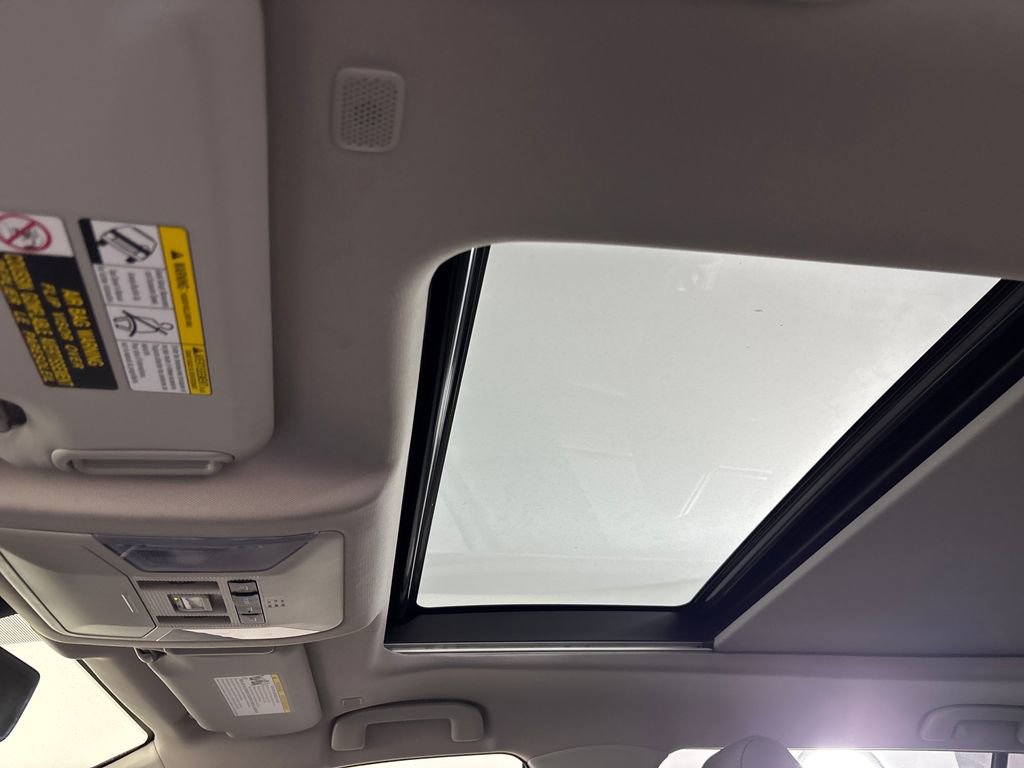 Used 2024 Toyota RAV4 Limited w/ Advanced Technology Package image 27