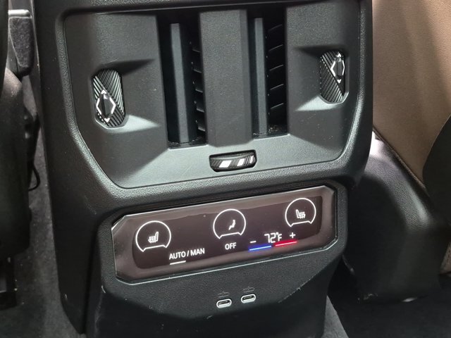 Used 2025 BMW X3 M50 AWD/4WD image 17
