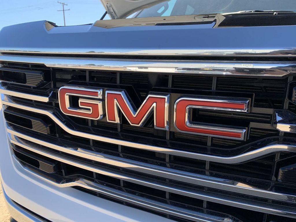 Used 2025 GMC Sierra 1500 SLT AWD/4WD image 29