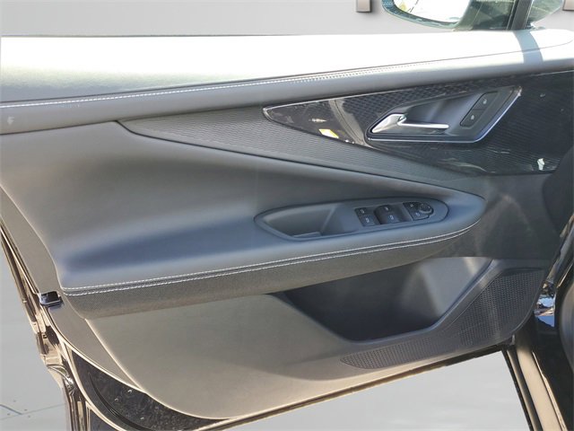 New 2025 Chevrolet Blazer EV LT image 17