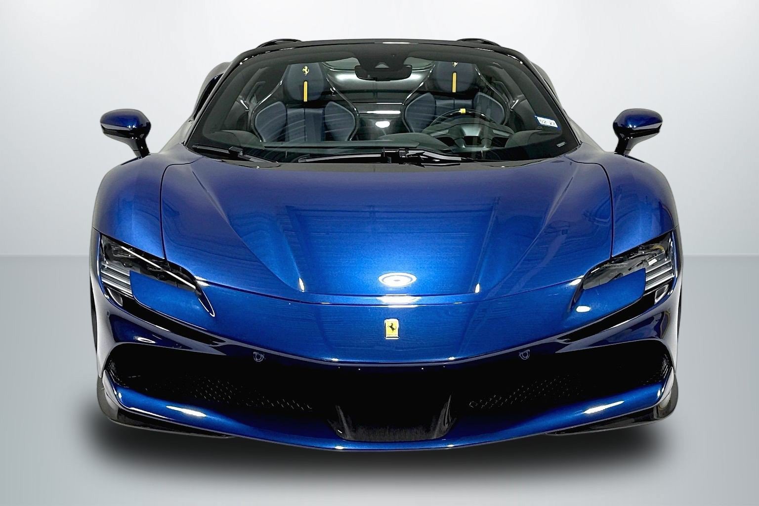 Used 2022 Ferrari SF90 Spider AWD/4WD image 2