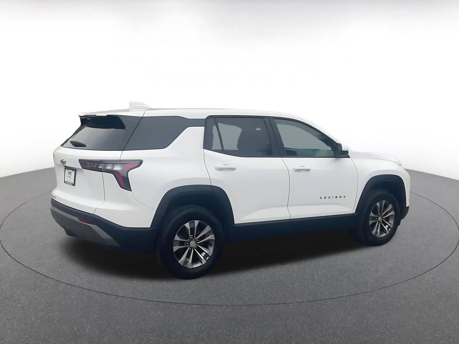 Used 2025 Chevrolet Equinox LT image 14