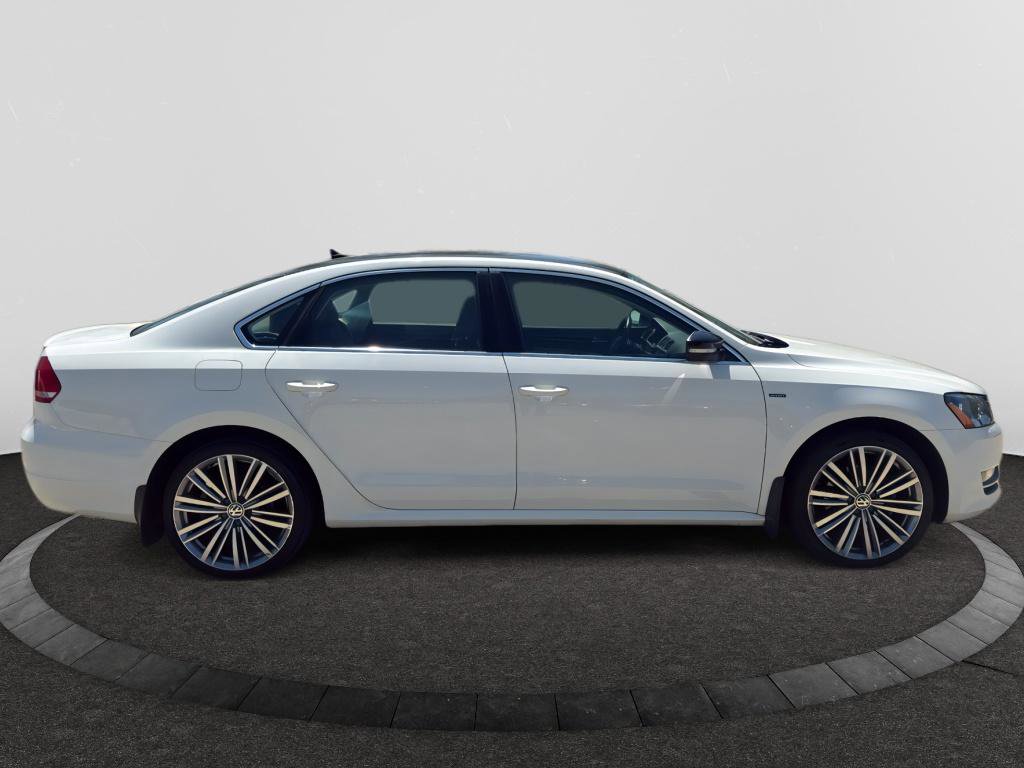 Used 2015 Volkswagen Passat 1.8T Sport FWD image 4