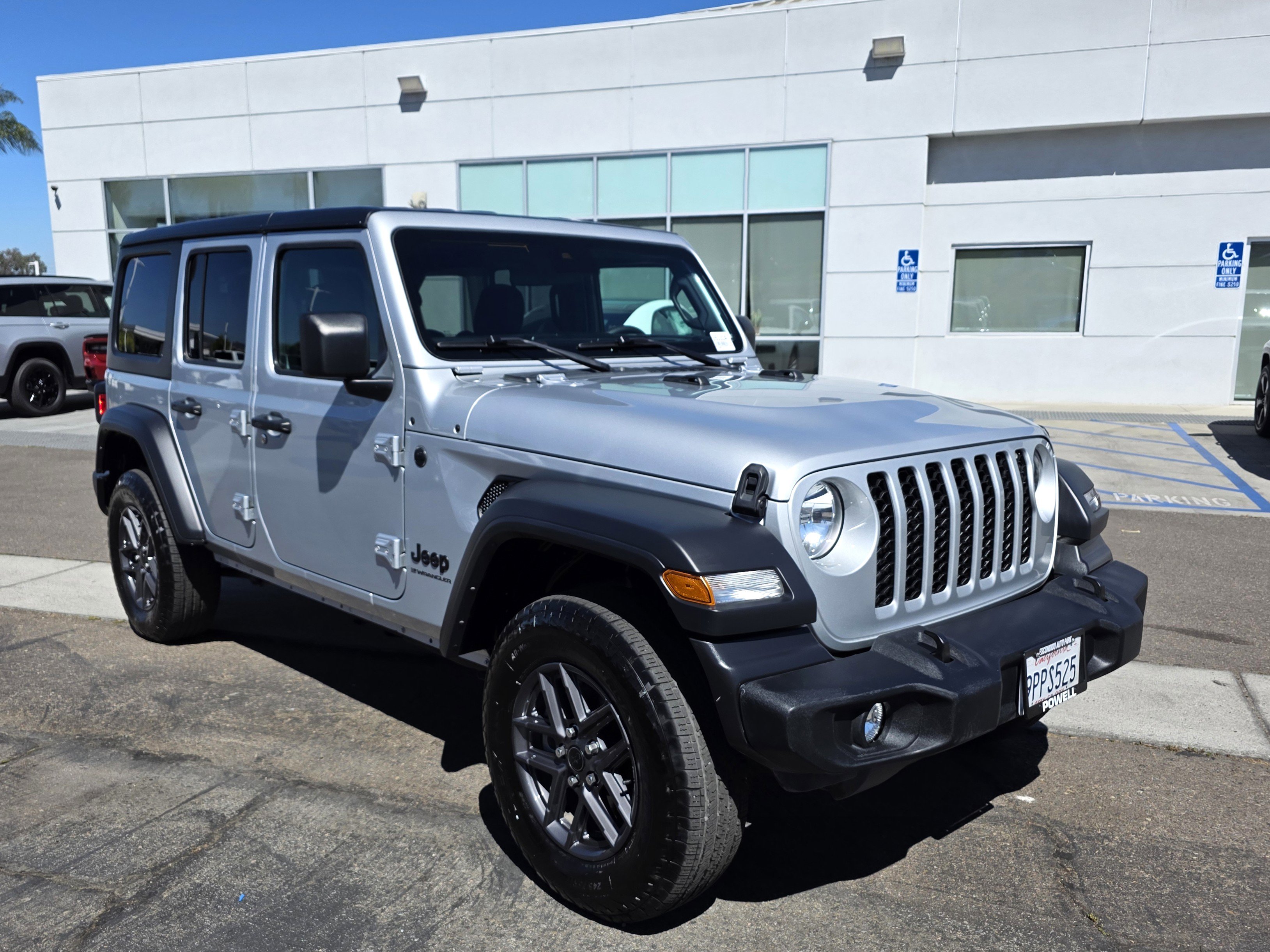 Used 2024 Jeep Wrangler Sport S image 6
