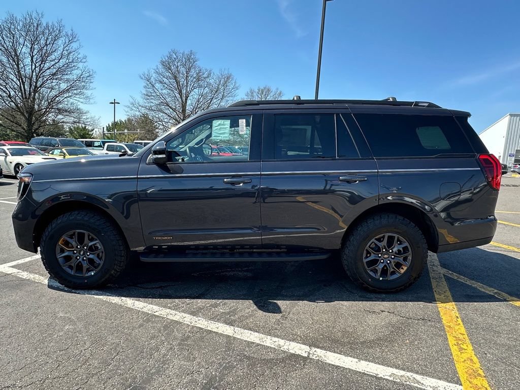 New 2026 Ford Expedition Tremor AWD/4WD image 2