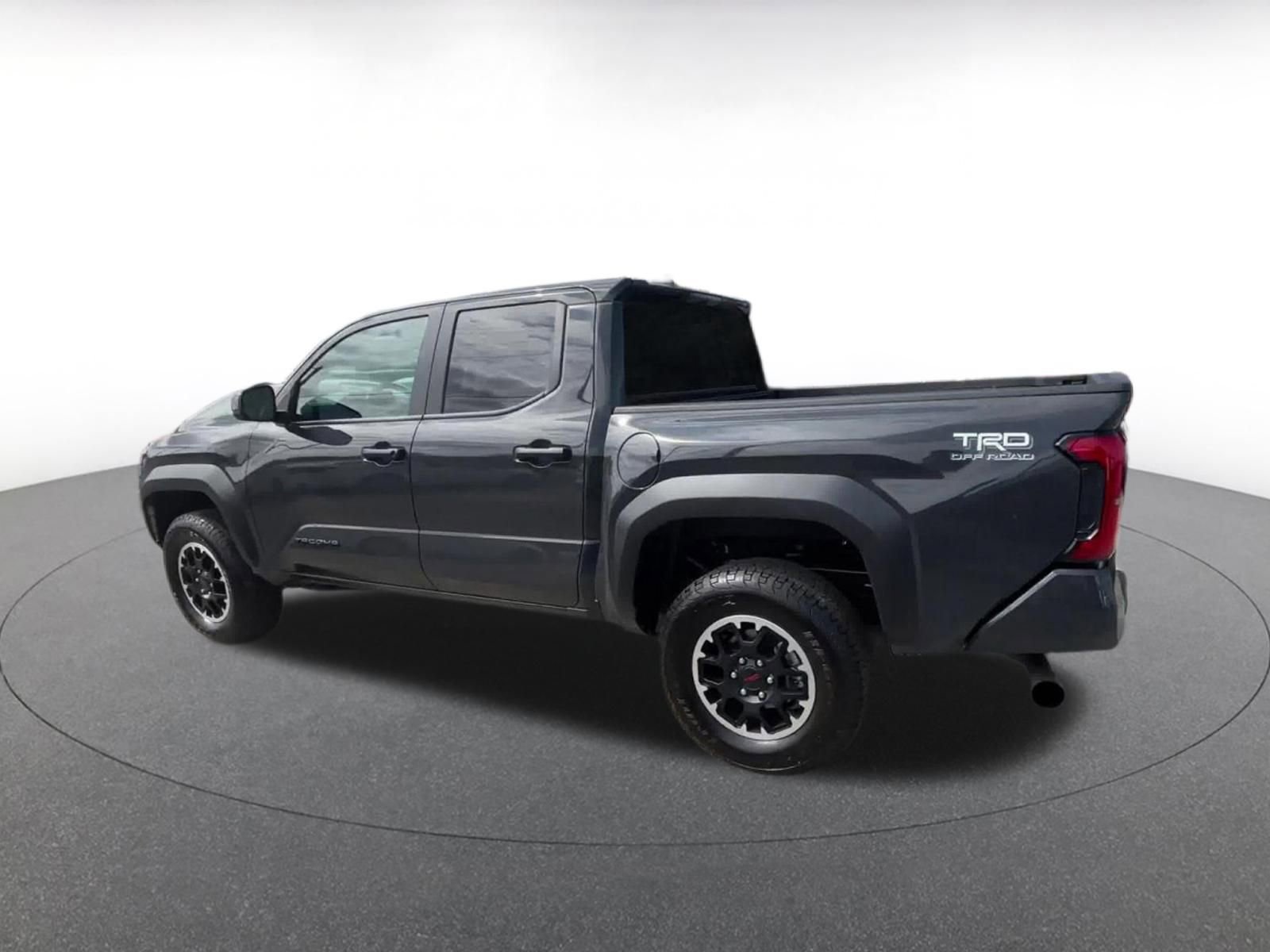 Used 2025 Toyota Tacoma TRD Off-Road image 10