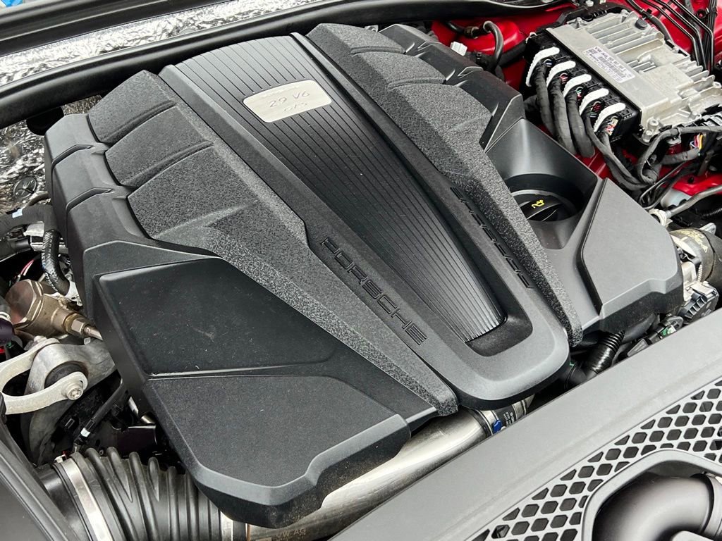 Used 2021 Porsche Macan GTS w/ Sport Chrono Package image 40