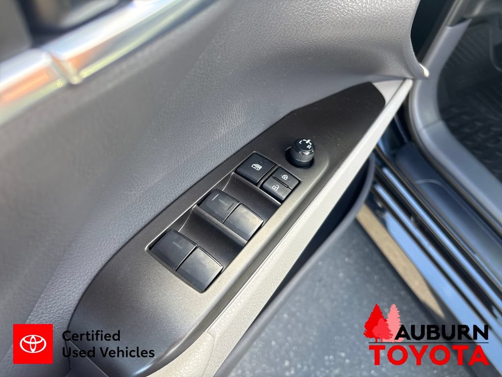 Used 2023 Toyota Camry LE FWD image 11