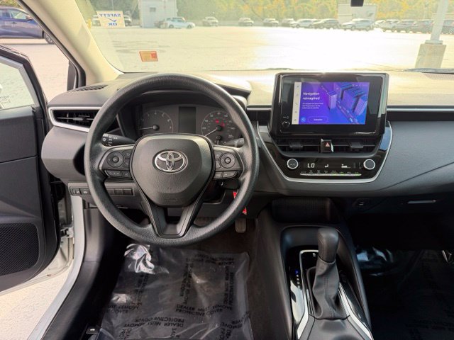 Used 2024 Toyota Corolla LE FWD image 12
