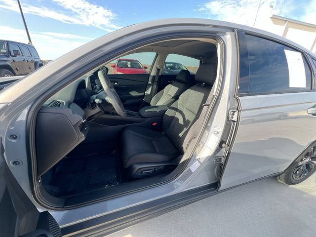 Certified 2025 Honda Accord SE image 14