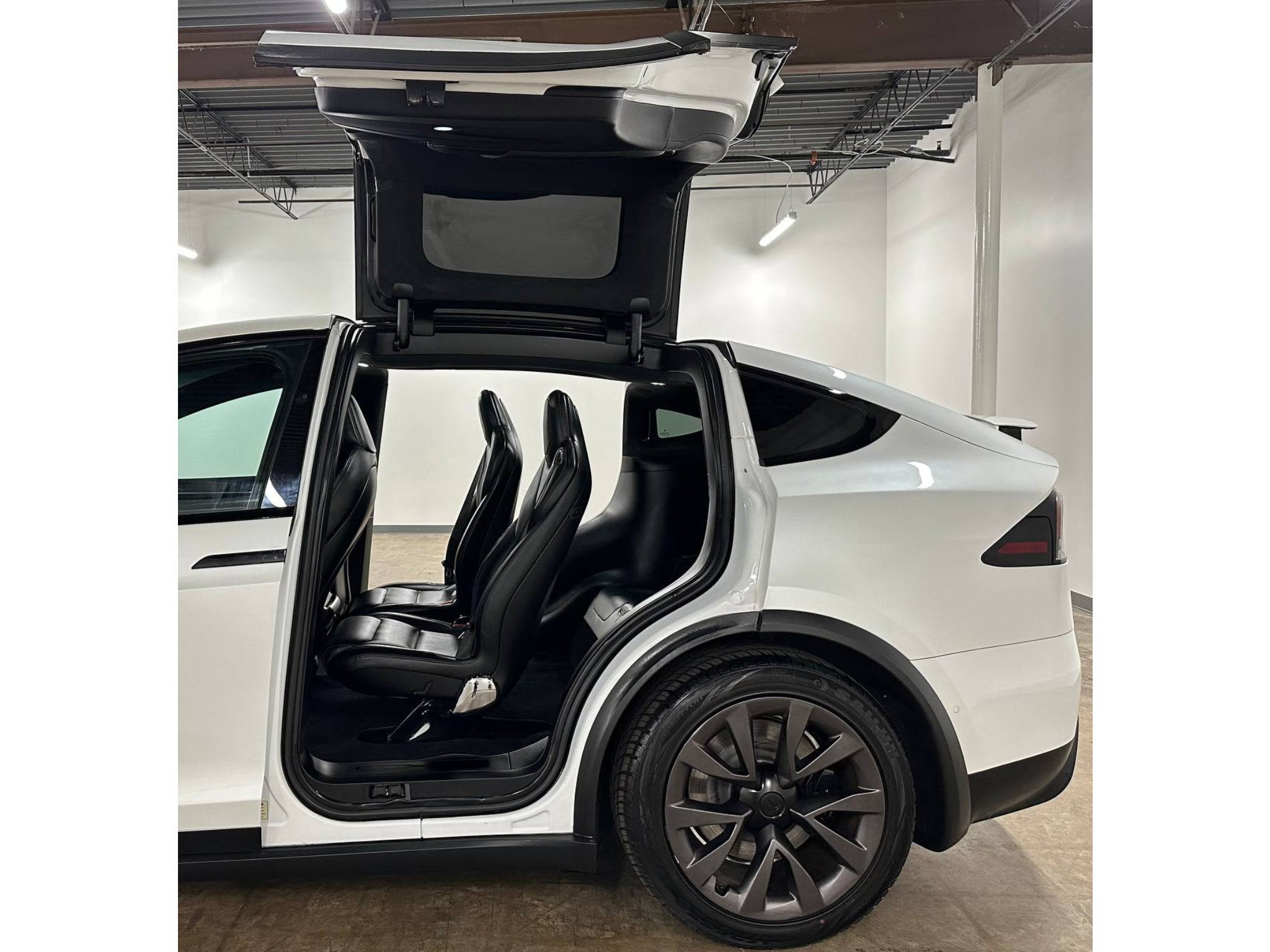 Used 2023 Tesla Model X Plaid AWD/4WD image 11