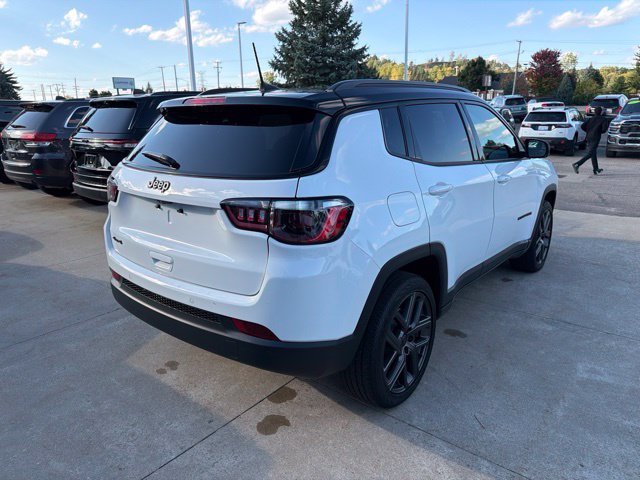 Certified 2025 Jeep Compass Limited w/ Sun & Sound Group AWD/4WD image 6