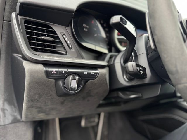 Used 2024 Porsche 911 Carrera GTS image 31