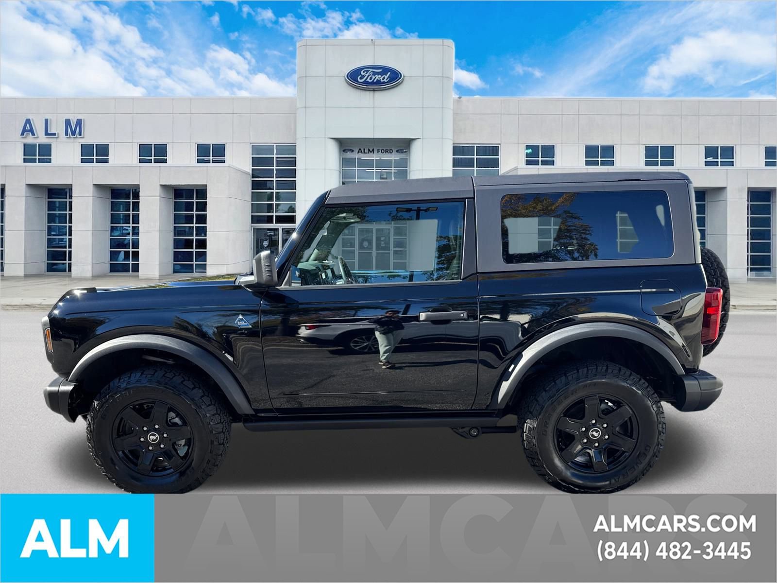 Used 2024 Ford Bronco Black Diamond image 10