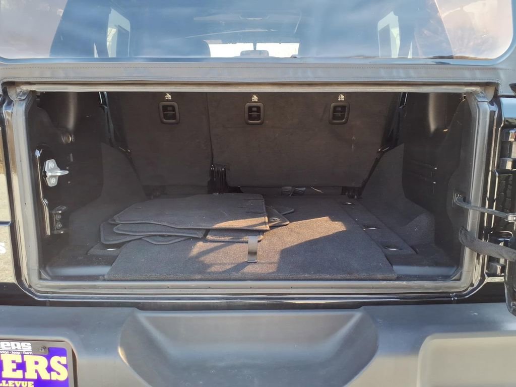 Used 2021 Jeep Wrangler Unlimited Sport image 24