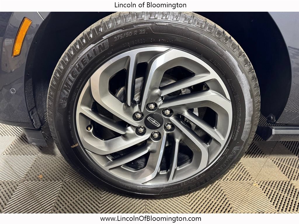 Used 2025 Lincoln Navigator L Reserve AWD/4WD image 9