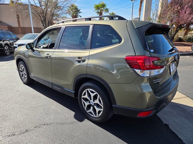 Used 2023 Subaru Forester Premium image 6