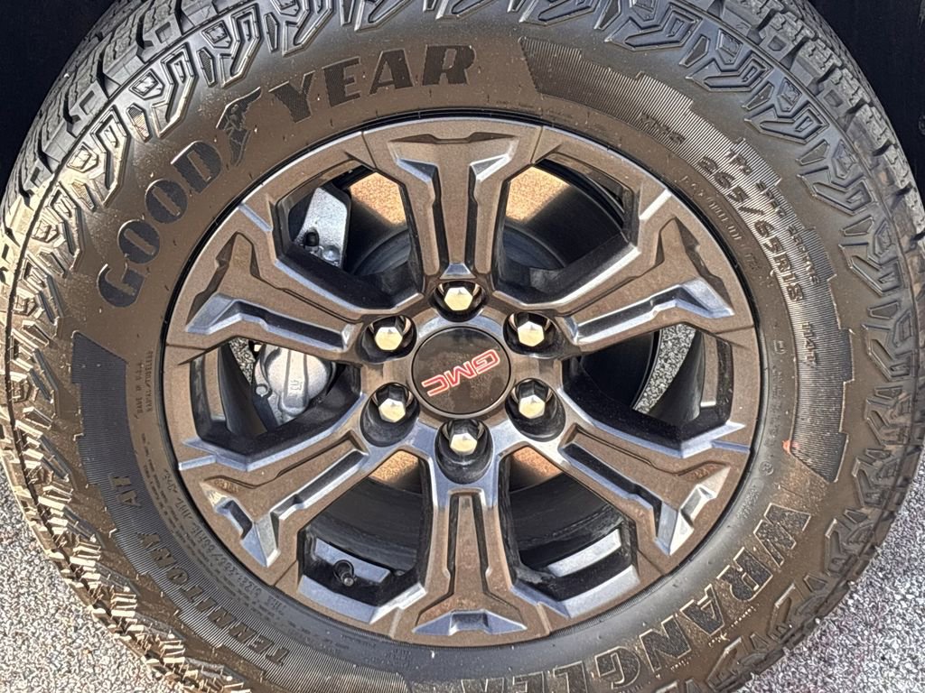 New 2025 GMC Canyon Elevation w/ Convenience Package RWD image 3