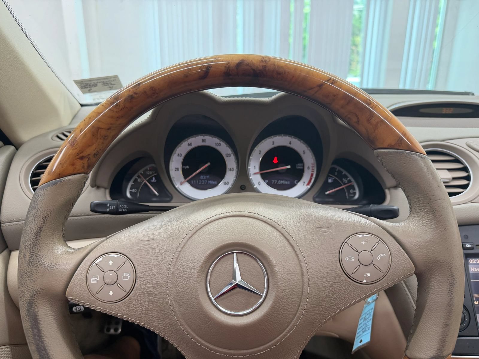 Used 2009 Mercedes-Benz SL 550 image 19