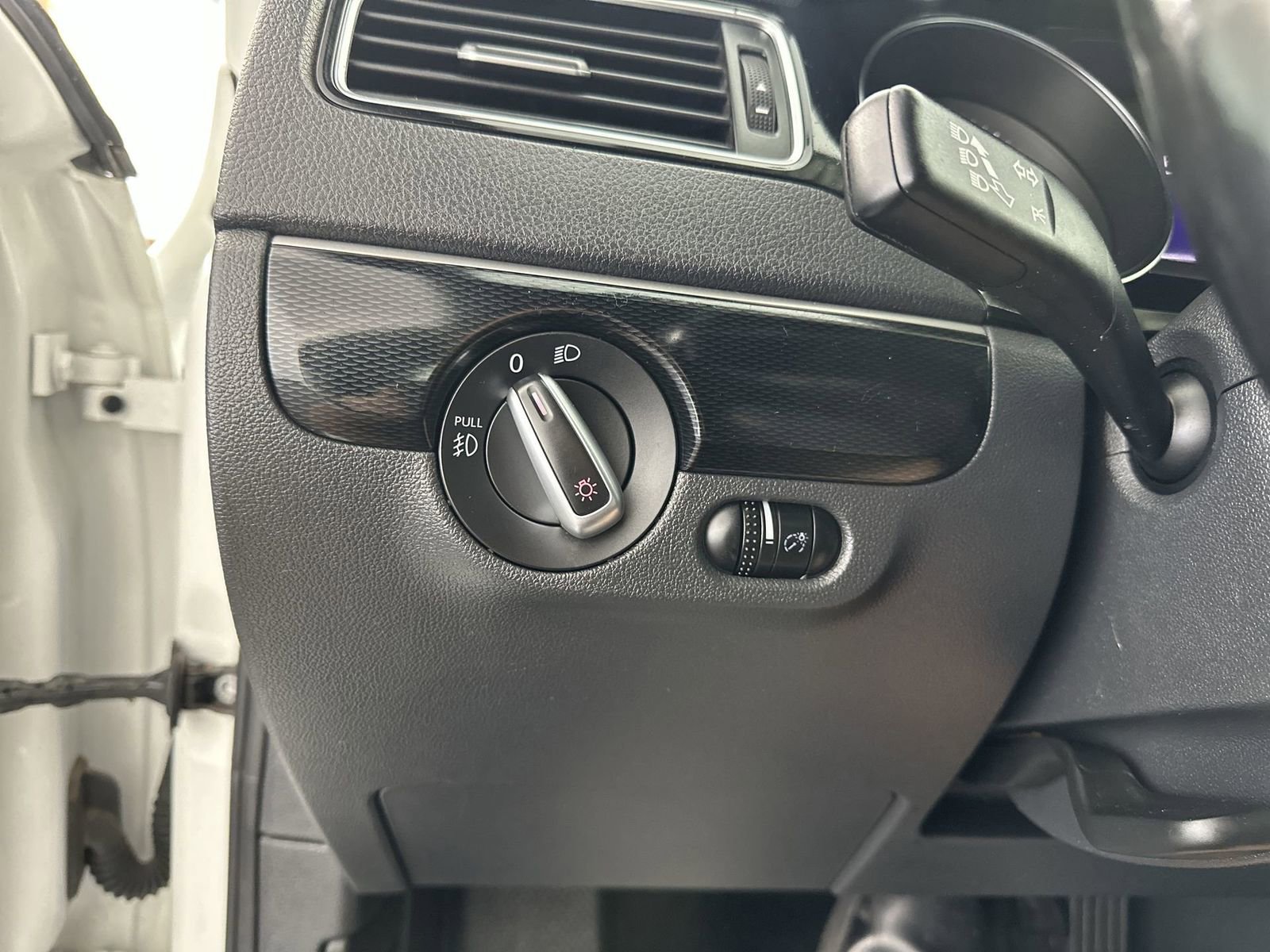 Used 2018 Volkswagen Jetta Sport image 18