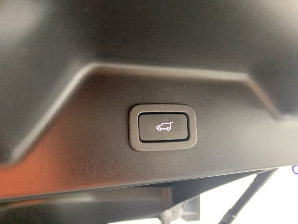 Used 2016 Land Rover Range Rover Long Wheelbase Supercharged image 37