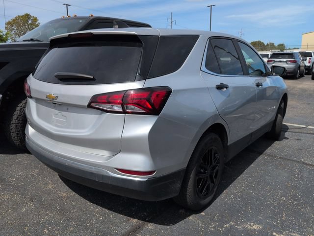 Used 2022 Chevrolet Equinox LT AWD/4WD image 3
