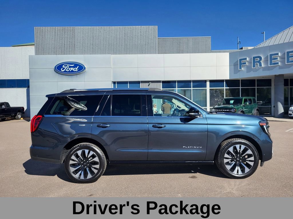 Used 2025 Ford Expedition Platinum w/ Driver's Package image 3