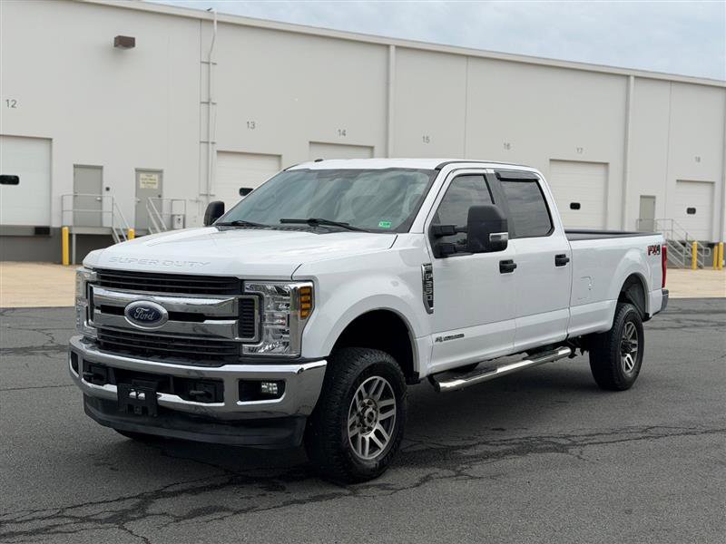 Used 2018 Ford F350 XLT w/ XLT Value Package AWD/4WD image 3