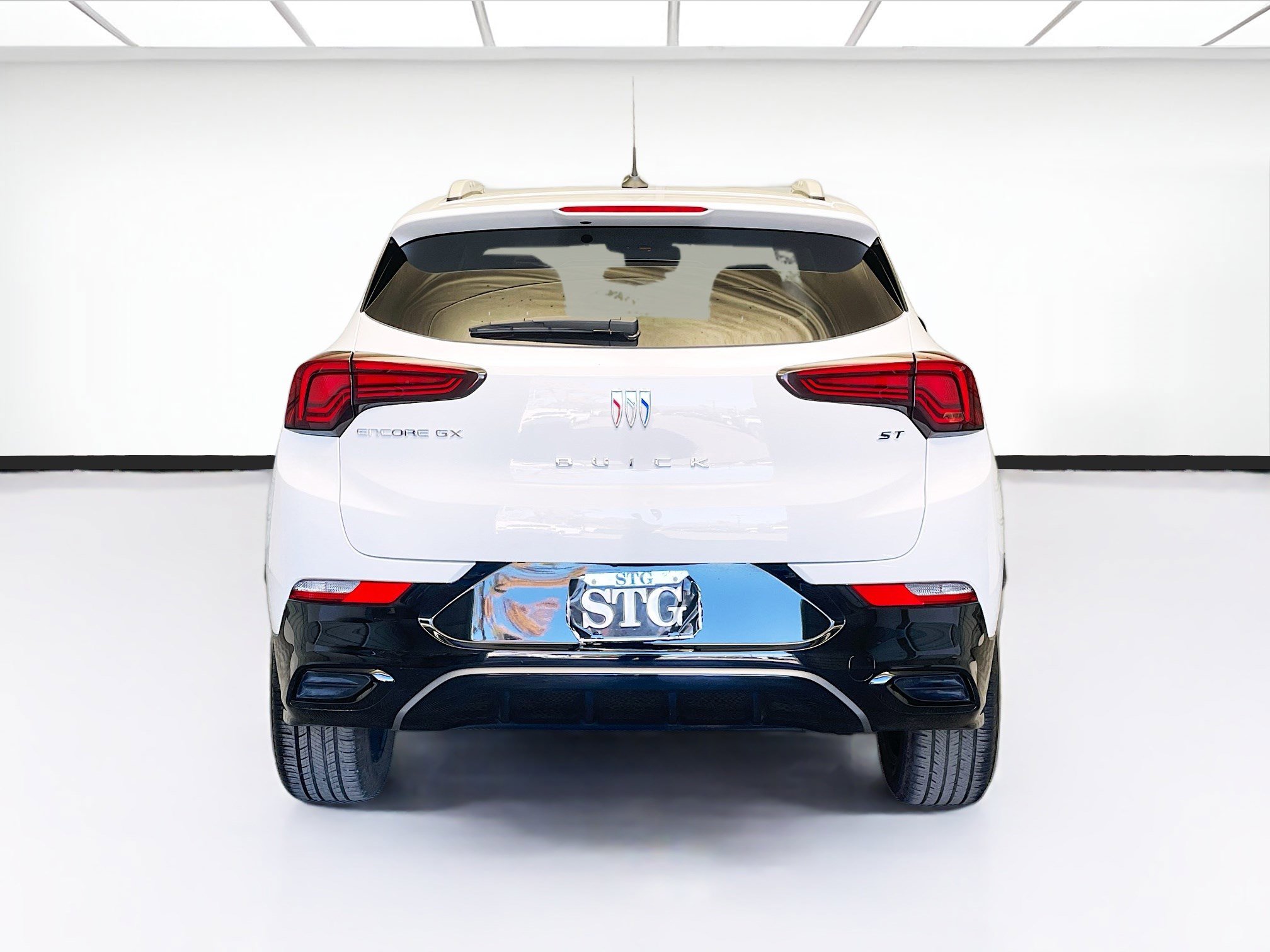 Used 2024 Buick Encore GX Sport Touring image 5