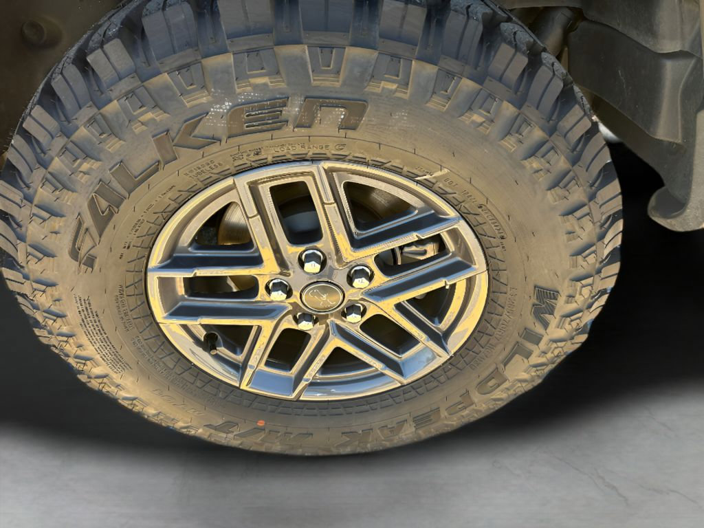 Used 2025 Jeep Wrangler Unlimited Sport AWD/4WD image 9