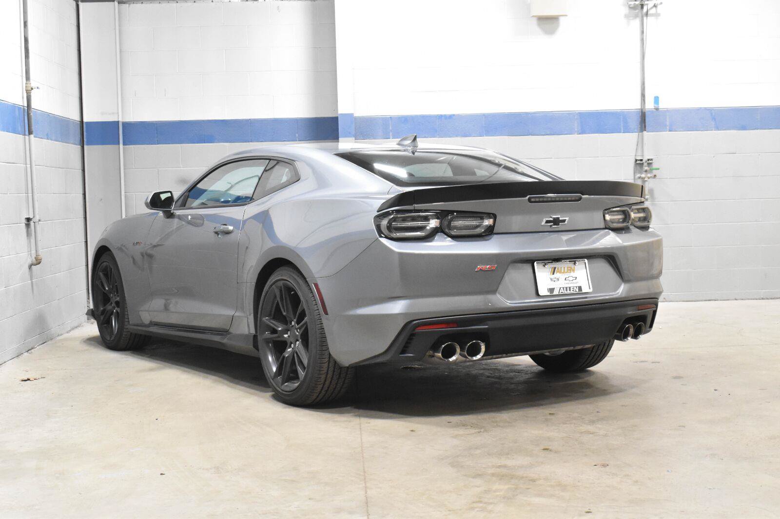 Used 2021 Chevrolet Camaro LT RWD image 20