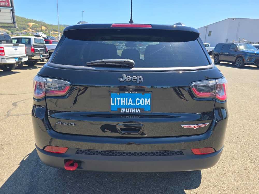 Used 2019 Jeep Compass Trailhawk w/ Leather Interior Group AWD/4WD image 4